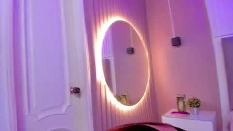 isa_vel online show from September 25, 2025, 8:12 pm