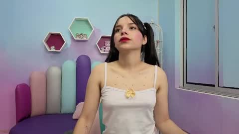 Snapshot of isaa_skinnyy chatting on June 8, 2026, 3:51 am Isaa Skinny online show from June 8, 2026, 3:51 am