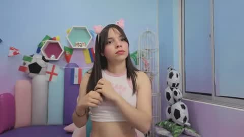 Snapshot of isaa_skinnyy chatting on June 21, 2026, 3:31 am Isaa Skinny online show from June 21, 2026, 3:31 am