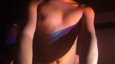 Snapshot of isaac_akamu chatting on February 10, 2025, 1:11 pm isaac_akamu online show from February 10, 2025, 1:11 pm