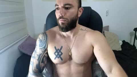 Isaac carter online show from November 11, 2025, 10:59 am