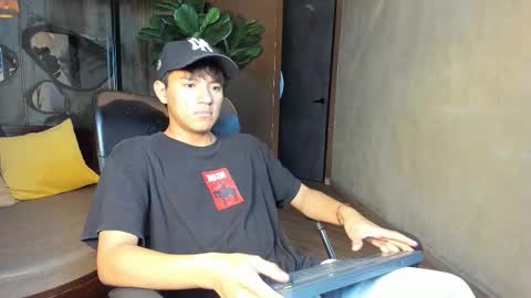 isaac_grimm online show from February 22, 2026, 3:07 am