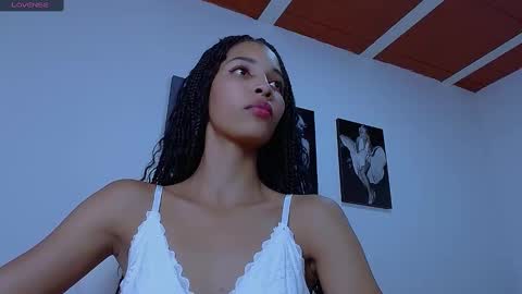 Snapshot of isabel_bailey chatting on January 15, 2025, 1:23 am isabel online show from January 15, 2025, 1:23 am