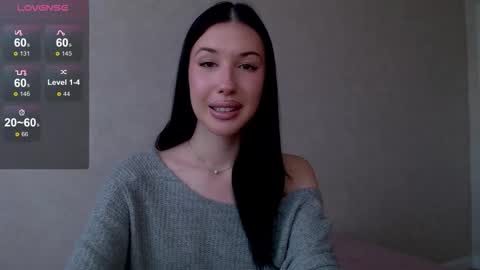 Bella online show from October 13, 2025, 7:52 am