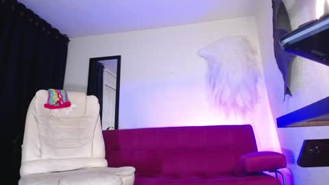 isabel online show from February 19, 2026, 2:40 am