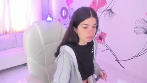 Snapshot of isabela_fiorelli chatting on March 3, 2025, 12:27 pm isabela_fiorelli online show from March 3, 2025, 12:27 pm
