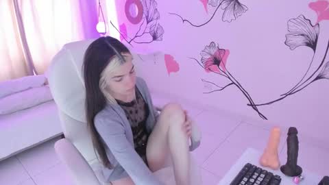 Snapshot of isabela_fiorelli chatting on September 19, 2025, 1:23 pm isabela_fiorelli online show from September 19, 2025, 1:23 pm