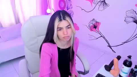 Snapshot of isabela_fiorelli chatting on November 11, 2025, 1:33 pm isabela_fiorelli online show from November 11, 2025, 1:33 pm