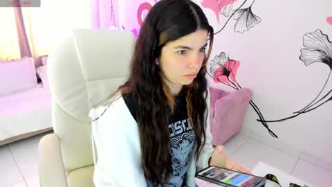Snapshot of isabela_fiorelli chatting on June 13, 2026, 1:42 pm isabela_fiorelli online show from June 13, 2026, 1:42 pm