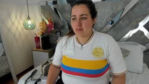 Snapshot of isabela_parkerr chatting on July 7, 2026, 12:31 pm Mommy Isa online show from July 7, 2026, 12:31 pm