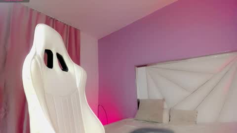 Snapshot of isabela_saenzz chatting on October 10, 2025, 3:16 am I S A B E L A ISA online show from October 10, 2025, 3:16 am