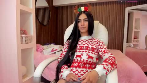 Isabella Cooper online show from December 8, 2024, 11:29 pm