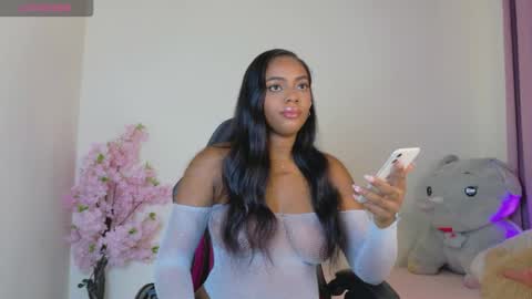 Snapshot of isabella_evon chatting on May 5, 2026, 3:42 pm Isabella-Rodriguez online show from May 5, 2026, 3:42 pm