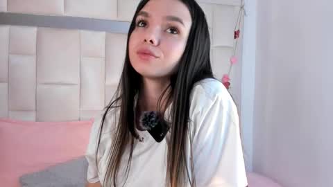 Snapshot of isabella_gomez11 chatting on February 17, 2026, 8:59 pm isabella_gomez11 online show from February 17, 2026, 8:59 pm