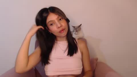 Snapshot of isabella_jones9 chatting on December 10, 2024, 1:32 am ISABELLA online show from December 10, 2024, 1:32 am