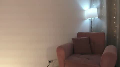 Snapshot of isabella_jones9 chatting on July 12, 2026, 1:18 am ISABELLA online show from July 12, 2026, 1:18 am