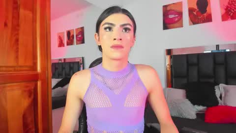 Snapshot of isabella_moon9 chatting on March 13, 2026, 11:28 am Isabella Moon9 online show from March 13, 2026, 11:28 am