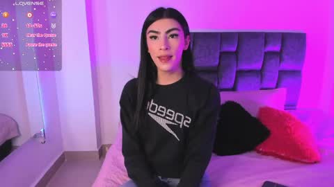 Snapshot of isabella_moon9 chatting on April 1, 2026, 12:39 pm Isabella Moon9 online show from April 1, 2026, 12:39 pm