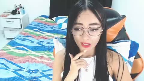 Snapshot of isabella_piercee chatting on June 20, 2026, 12:25 am isabella_piercee online show from June 20, 2026, 12:25 am