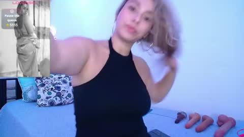 Snapshot of isabellaa_smith03 chatting on July 18, 2026, 1:21 am isabellaa_smith03 online show from July 18, 2026, 1:21 am