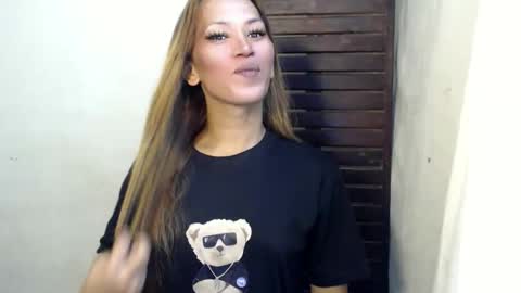 isabellabigcock03 online show from September 29, 2025, 1:49 pm