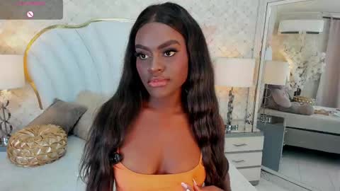 Snapshot of isabellabroms21 chatting on September 13, 2025, 9:25 pm v online show from September 13, 2025, 9:25 pm