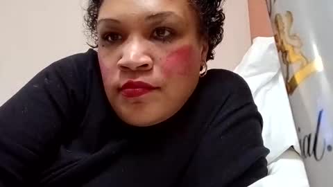 Isabella online show from February 17, 2026, 12:40 am