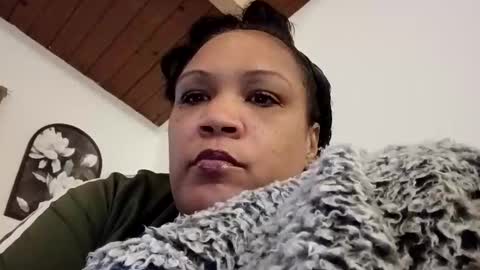 Snapshot of isabellacloverlove chatting on March 17, 2026, 2:16 am Isabella online show from March 17, 2026, 2:16 am