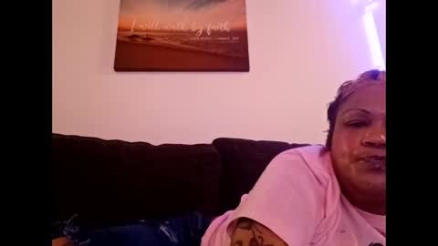 Snapshot of isabellacloverlove chatting on June 6, 2026, 7:57 am Isabella online show from June 6, 2026, 7:57 am