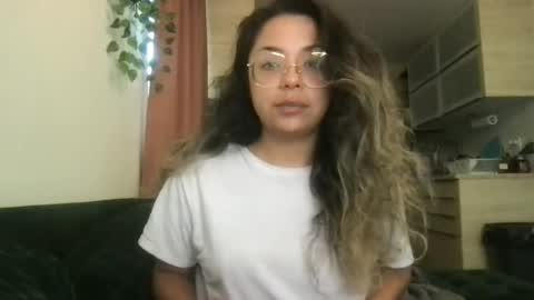 Snapshot of isabellaelizabeth chatting on July 13, 2026, 5:38 pm isabellaelizabeth online show from July 13, 2026, 5:38 pm