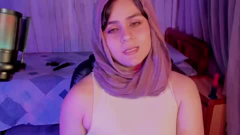 Isabella online show from May 22, 2026, 4:30 am