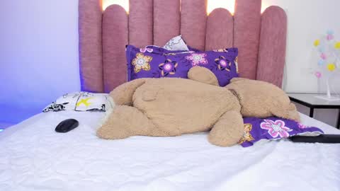  Martina  IG martissmith01 online show from January 28, 2025, 12:05 am