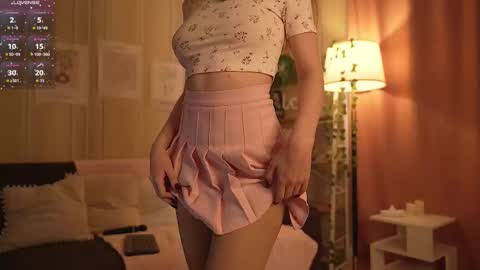 Snapshot of isabellatorrance chatting on September 22, 2025, 4:14 am Bella online show from September 22, 2025, 4:14 am