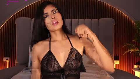 Snapshot of isabellax21 chatting on April 26, 2026, 4:21 am Isa online show from April 26, 2026, 4:21 am