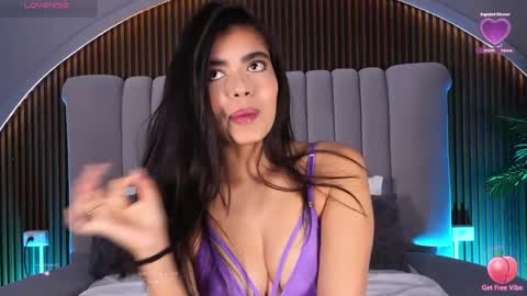 Snapshot of isabellax21 chatting on May 28, 2026, 4:21 am Isa online show from May 28, 2026, 4:21 am