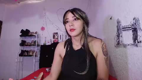 Snapshot of isabelle_sara chatting on June 15, 2026, 8:22 pm isabelle_sara online show from June 15, 2026, 8:22 pm
