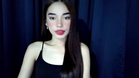 Isabelle online show from April 21, 2026, 12:22 pm