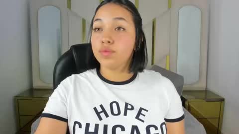 Snapshot of isabellrodriguez18 chatting on November 8, 2025, 6:13 am isabellrodriguez18 online show from November 8, 2025, 6:13 am