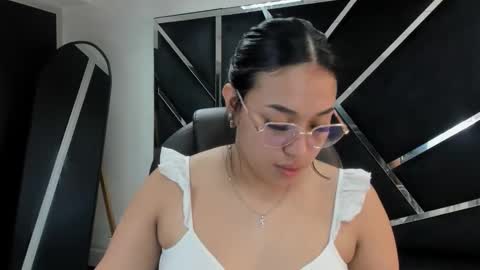 Snapshot of isabellrodriguez18 chatting on November 18, 2025, 3:56 am isabellrodriguez18 online show from November 18, 2025, 3:56 am