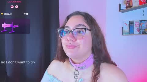 Isa online show from January 3, 2025, 1:27 am