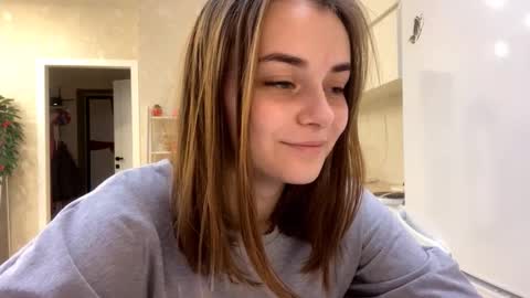 Snapshot of isauratorkelson chatting on December 19, 2025, 5:14 am Issa online show from December 19, 2025, 5:14 am