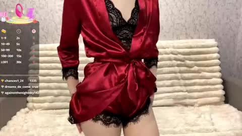 Snapshot of isauratorkelson chatting on February 5, 2026, 12:32 pm Issa online show from February 5, 2026, 12:32 pm