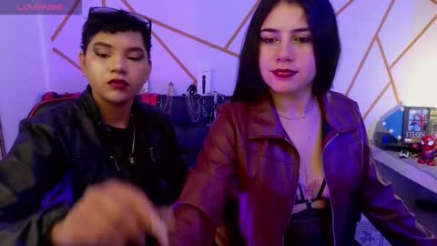 isabela online show from November 5, 2025, 2:44 am