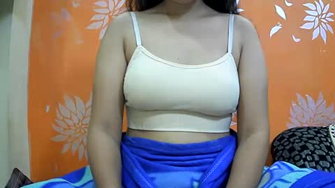 Snapshot of ishika_singh_ chatting on December 22, 2024, 2:17 am ishika_singh_ online show from December 22, 2024, 2:17 am