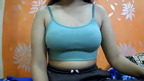 Snapshot of ishika_singh_ chatting on March 4, 2025, 6:37 am ishika_singh_ online show from March 4, 2025, 6:37 am