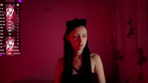 Snapshot of isis1012 chatting on May 24, 2026, 2:27 am isa online show from May 24, 2026, 2:27 am