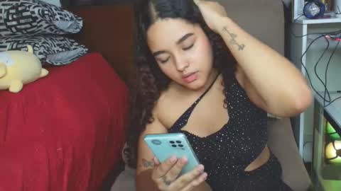 Snapshot of isis_blade chatting on September 14, 2025, 5:12 pm Isis Blade online show from September 14, 2025, 5:12 pm