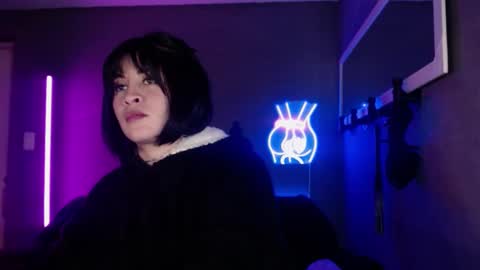 Snapshot of isis_diosa chatting on February 1, 2025, 2:13 pm Ana Maria online show from February 1, 2025, 2:13 pm