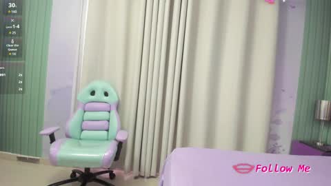 Snapshot of isis_loraine_ chatting on March 2, 2025, 12:11 pm ISIS online show from March 2, 2025, 12:11 pm