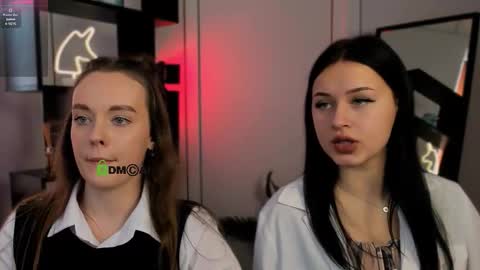 isla_dior online show from October 7, 2025, 8:44 am